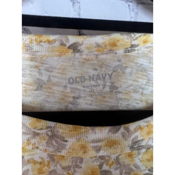 Old Navy Yellow Plus Size Floral T-shirt Size 1x - Picture 2 of 3